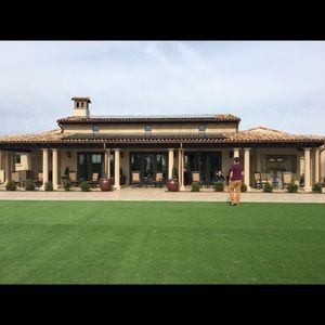 Meet your Posher, Tauna